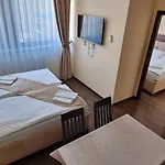 Elite アパート Štúrovo