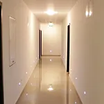 Elite *