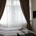 Elite * Štúrovo