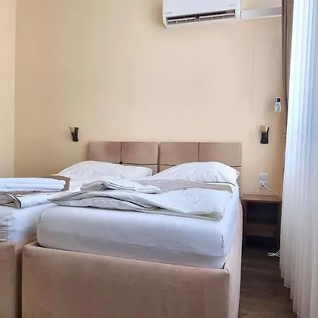 Elite * Sturovo