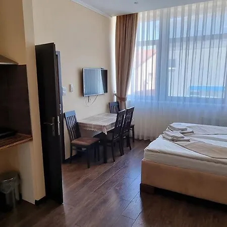 Elite * Sturovo